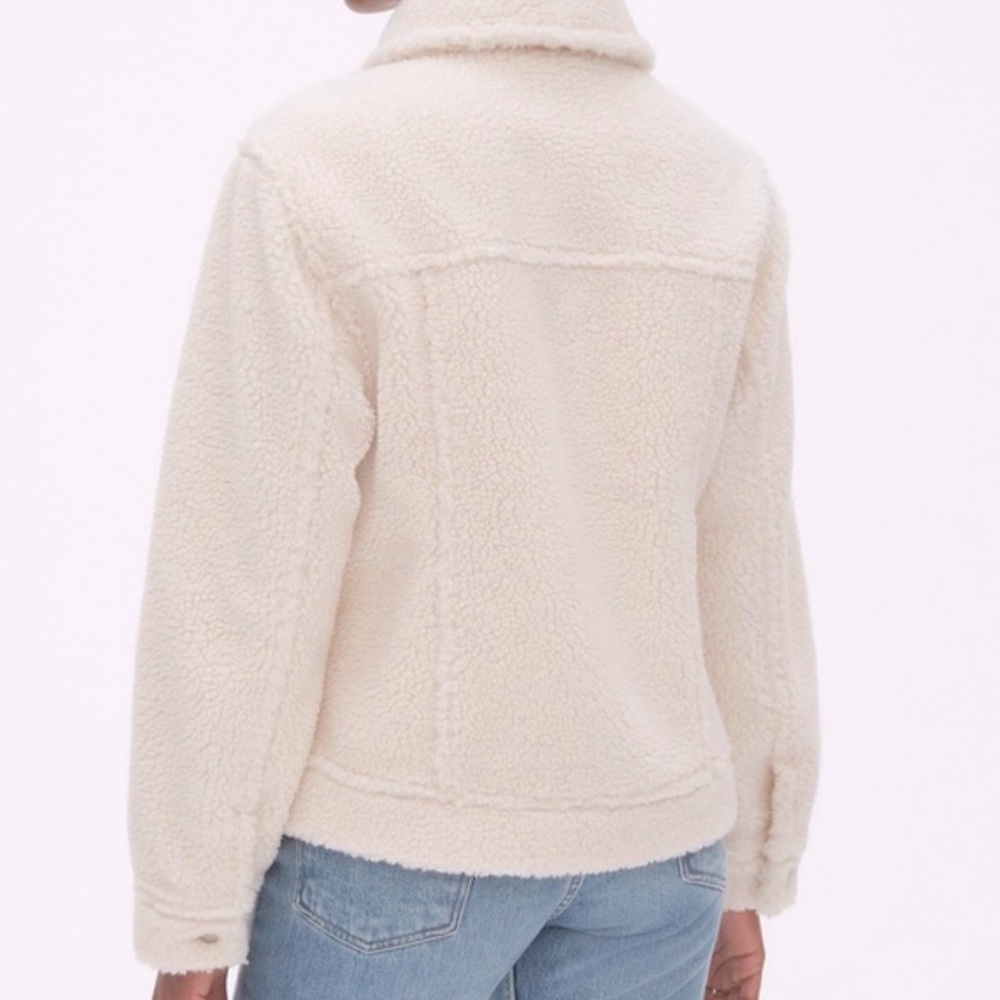 GAP Icon Sherpa Jacket - Picture 2 of 8